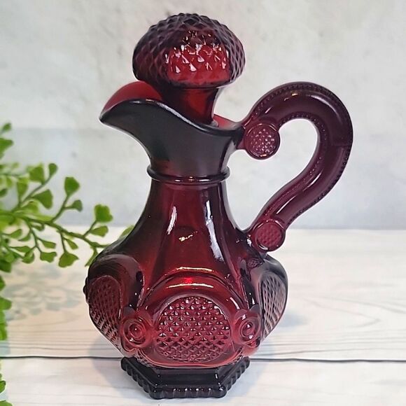 Avon vintage 1876 Cape Cod Collection Ruby Red Glass cruet decanter - Picture 1 of 8